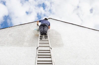 Peinture extérieure à Suzette — façades et ravalement